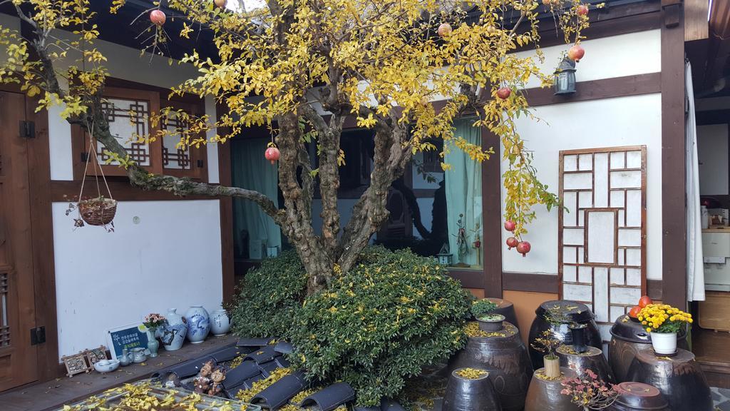 Inyeon Hanok Guesthouse Jeonju Eksteriør billede