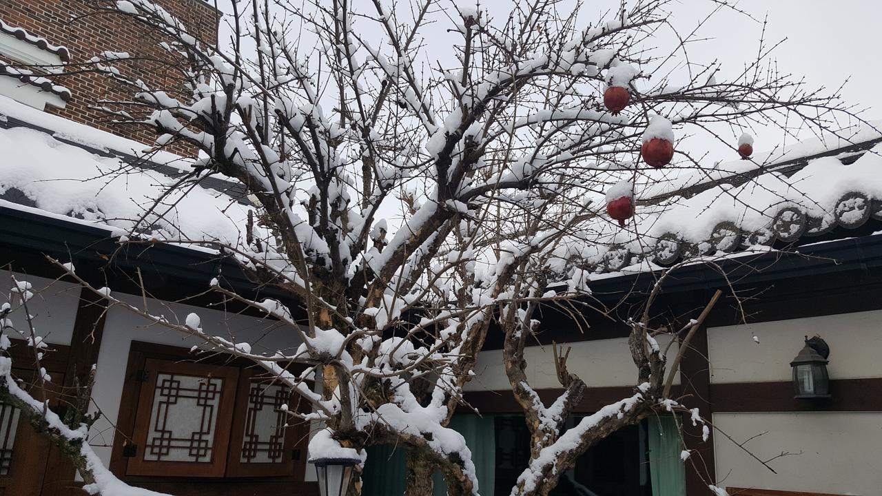 Inyeon Hanok Guesthouse Jeonju Eksteriør billede