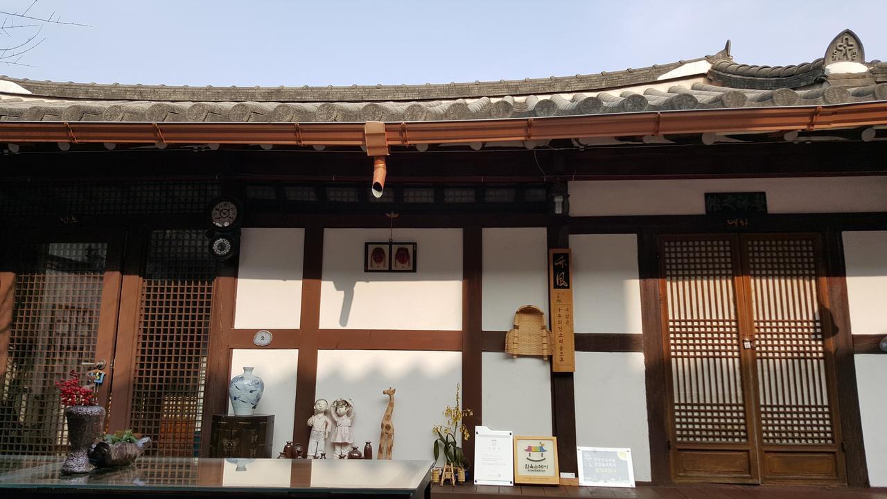 Inyeon Hanok Guesthouse Jeonju Eksteriør billede