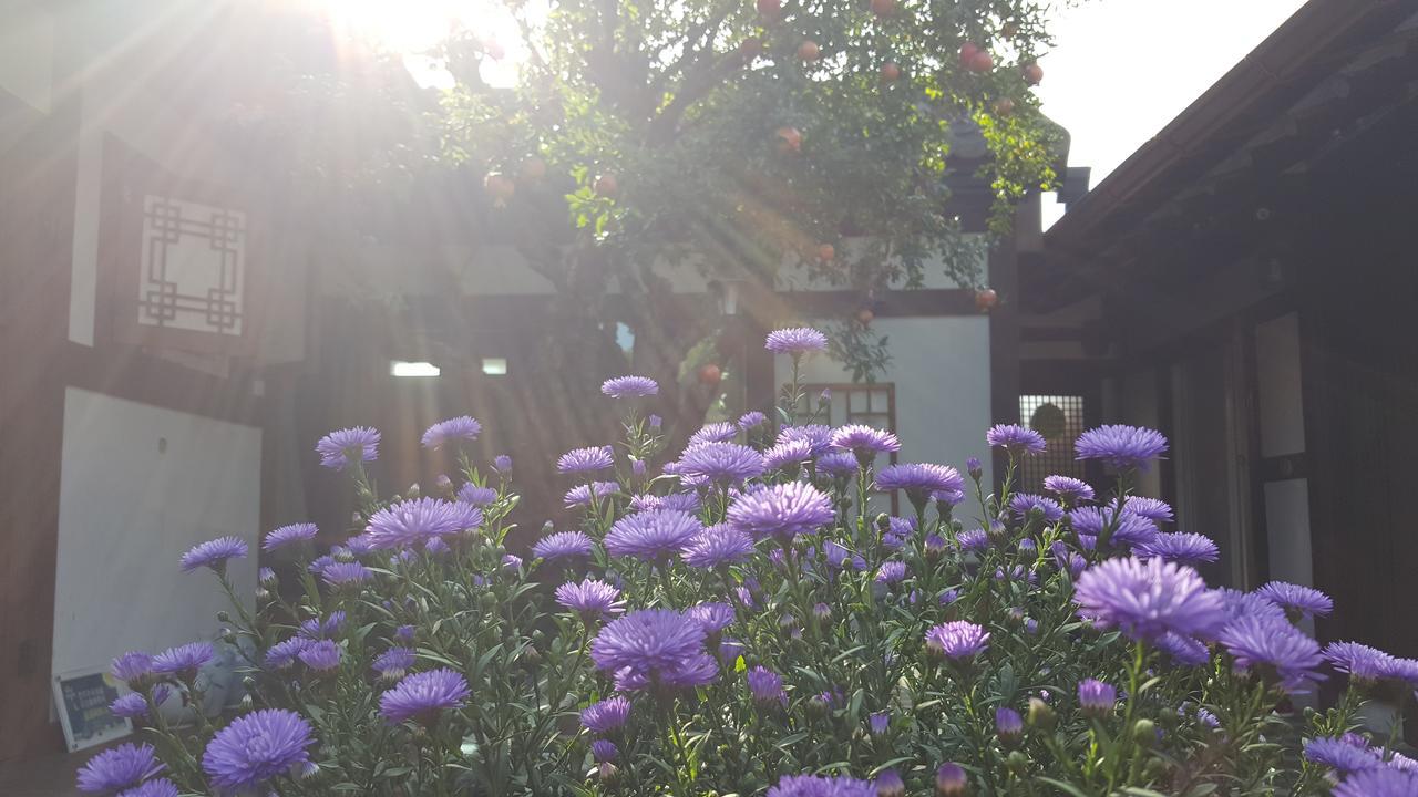 Inyeon Hanok Guesthouse Jeonju Eksteriør billede
