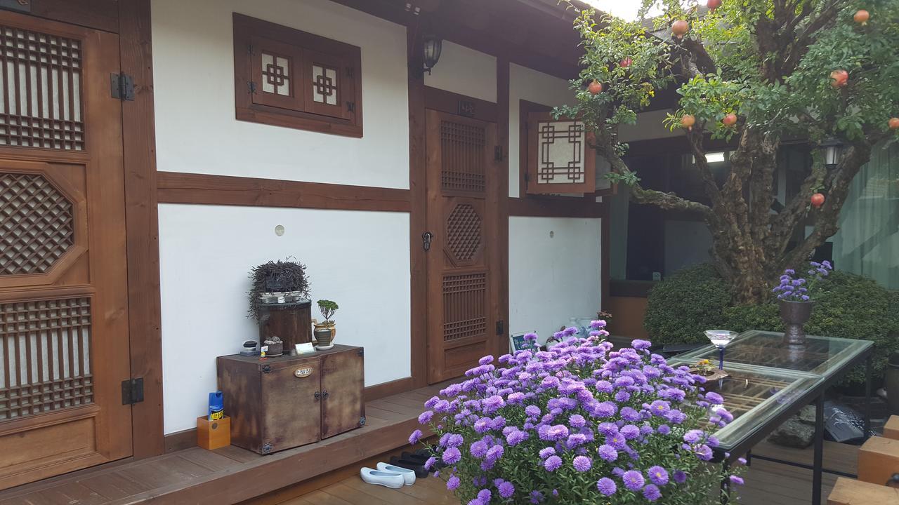 Inyeon Hanok Guesthouse Jeonju Eksteriør billede