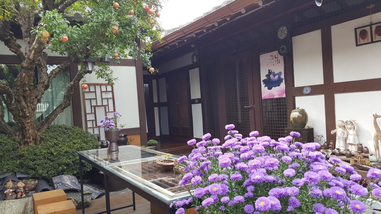 Inyeon Hanok Guesthouse Jeonju Eksteriør billede